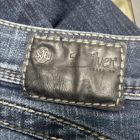 Silver Tuesday Jeans Dark Blue Straight Leg Women's Jeans - Picture 8 of 8